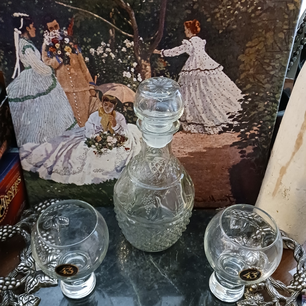 LICOR 43 Vintage Mid-Century/Bourbon & Scotch Crystal Glass Set,1 Decanter.🍾🍸